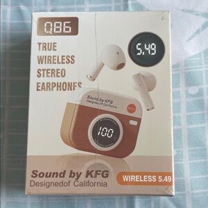 Q86 Wireless Earphones with Digital Display